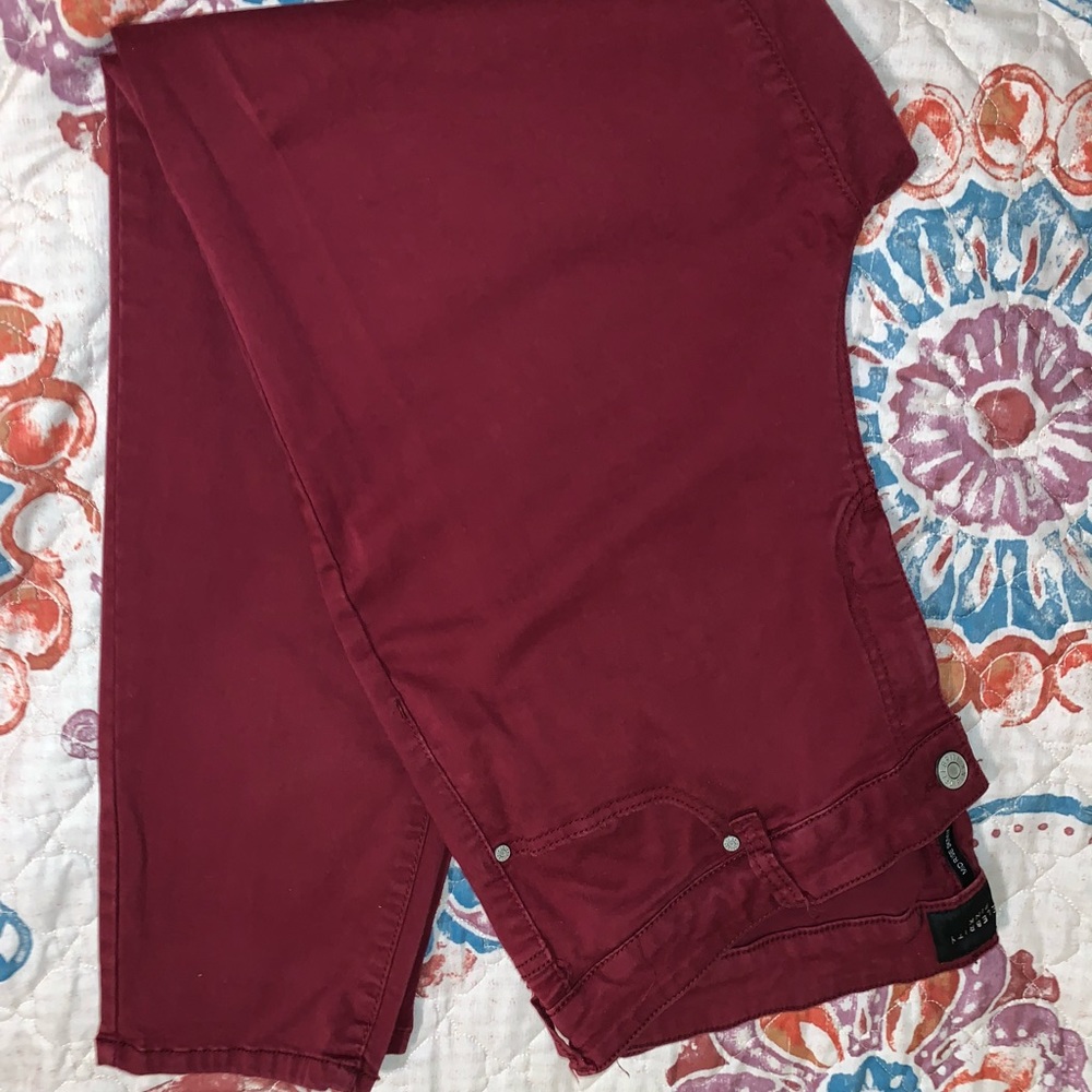Celebrity Pink size 20 burgundy jeggings